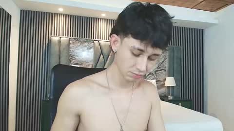 Snapshot of michaeel_blue chatting on 02.12.26 Michael online show from 02.12.26