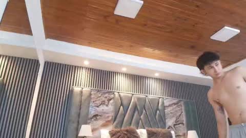 Snapshot of michaeel_blue chatting on 03.08.26 Michael online show from 03.08.26