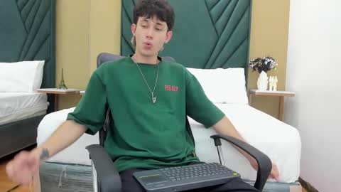 Snapshot of michaeel_blue chatting on 03.18.26 Michael online show from 03.18.26