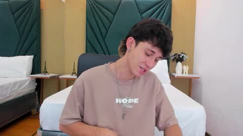 Snapshot of michaeel_blue chatting on 03.20.26 Michael online show from 03.20.26