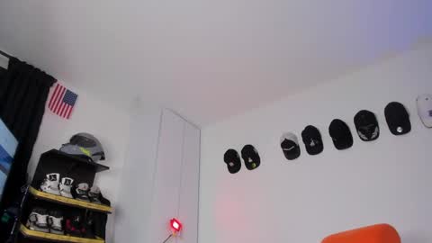 Michael Boy online show from 03.12.25