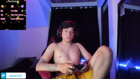 michael independent model  online show from 12.25.24