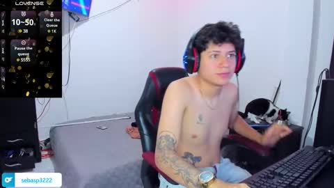 michael independent model  online show from 02.23.25