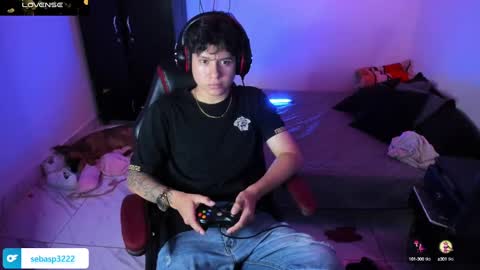 michael independent model  online show from 02.26.25