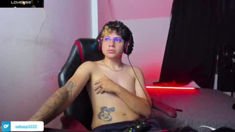 Snapshot of michael_kendall0 chatting on 11.04.25 michael independent model online show from 11.04.25