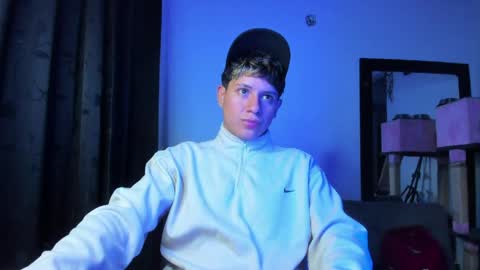 Snapshot of michael_kendall0 chatting on 03.28.26 michael independent model online show from 03.28.26