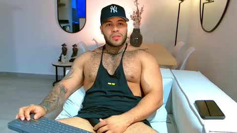 Michael Salens independent model online show from 09.10.25