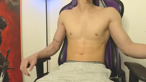 Snapshot of michael_twink18 chatting on 05.16.26 Michael online show from 05.16.26