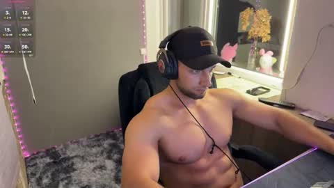 Snapshot of michaelbradley_for_u chatting on 07.28.26 michaelbradley_for_u online show from 07.28.26