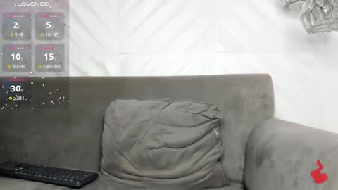 MichaelConnor  online show from 12.12.24