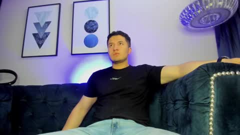 MichaelConnor  online show from 02.18.25