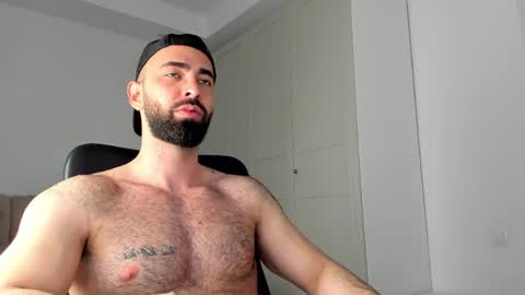 MichaelEvansx online show from 04.05.26