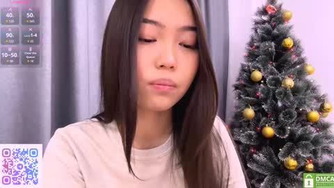 Snapshot of michalkandoll chatting on 12.20.25 Aidaxo online show from 12.20.25