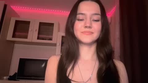 Snapshot of michalkandoll chatting on 03.25.26 Aidaxo online show from 03.25.26