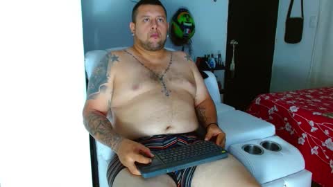 Snapshot of michell_myers chatting on 02.10.25 michell_myers online show from 02.10.25