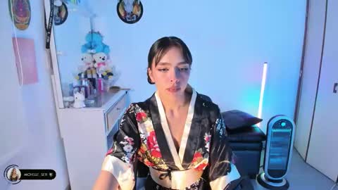 Snapshot of michelle_se chatting on 12.20.25 Michelle online show from 12.20.25