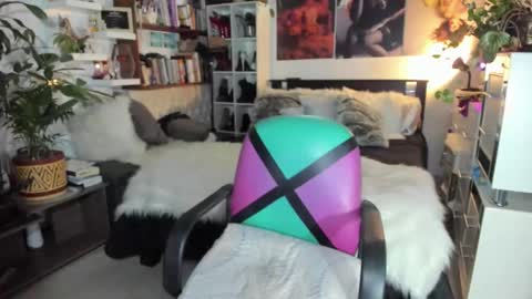 michelle apihel online show from 01.31.25