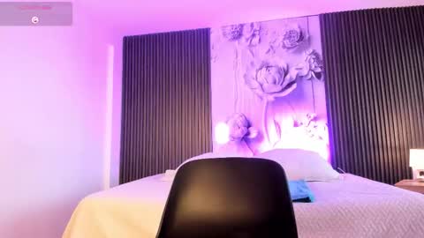 michellepreston_ online show from 03.05.26