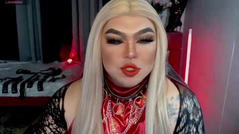 Michelle online show from 09.08.25