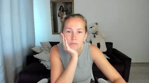 Michelle online show from 08.08.26