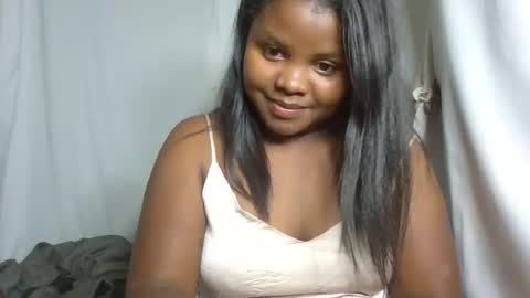 michou61 online show from 12.17.25