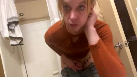 mickisofine online show from 01.02.25