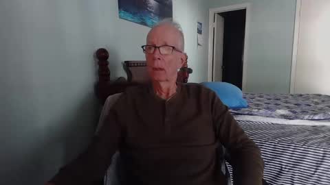 Snapshot of micky505 chatting on 01.05.25 Micky505 online show from 01.05.25