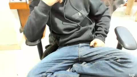 Snapshot of microfama00 chatting on 03.17.26 microfama00 online show from 03.17.26