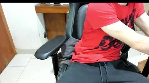 Snapshot of microfama00 chatting on 03.20.26 microfama00 online show from 03.20.26