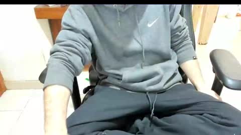 Snapshot of microfama00 chatting on 03.22.26 microfama00 online show from 03.22.26