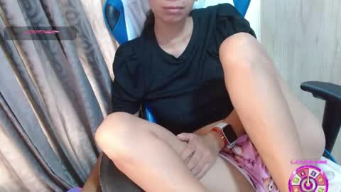 Snapshot of miculohot chatting on 05.21.26 vanesa sexy online show from 05.21.26