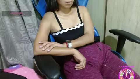 Snapshot of miculohot chatting on 05.27.26 vanesa sexy online show from 05.27.26