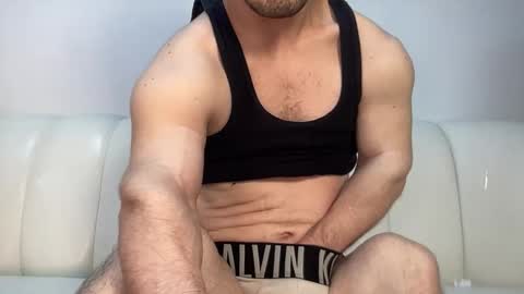 Snapshot of midgettripod1 chatting on 10.01.25 Aaron online show from 10.01.25