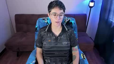 Snapshot of midnight07_ chatting on 01.09.26 Blue online show from 01.09.26