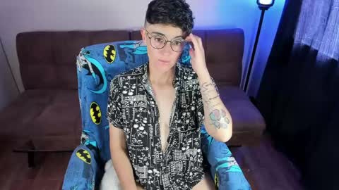 Blue online show from 05.18.26