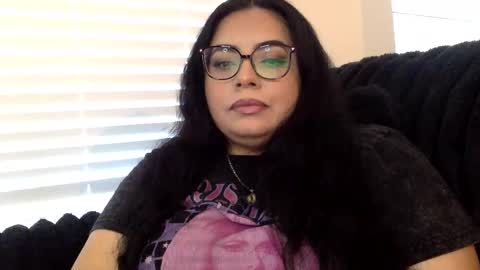 Snapshot of midnightbruja111 chatting on 10.20.25 midnightbruja111 online show from 10.20.25