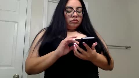 Snapshot of midnightbruja111 chatting on 10.26.25 midnightbruja111 online show from 10.26.25