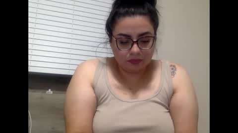 Snapshot of midnightbruja111 chatting on 11.02.25 midnightbruja111 online show from 11.02.25