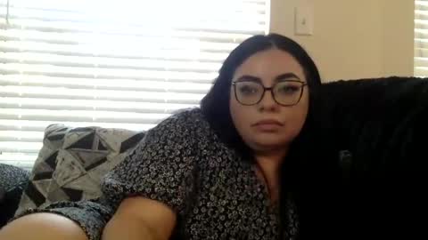 Snapshot of midnightbruja111 chatting on 11.21.25 midnightbruja111 online show from 11.21.25