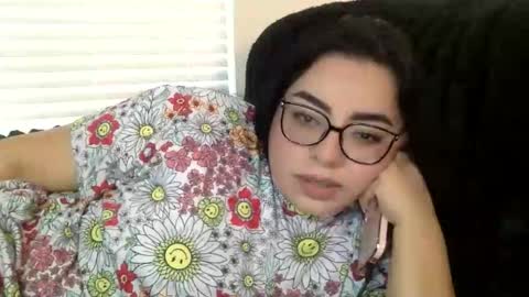 Snapshot of midnightbruja111 chatting on 12.04.25 midnightbruja111 online show from 12.04.25