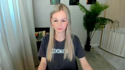 midnighteaura online show from 05.06.26