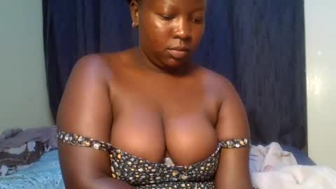 midnightt_curves online show from 07.20.26