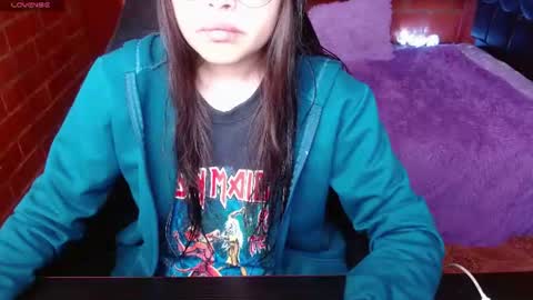 Snapshot of midoriquinn chatting on 06.14.26 Midori 7u7 online show from 06.14.26