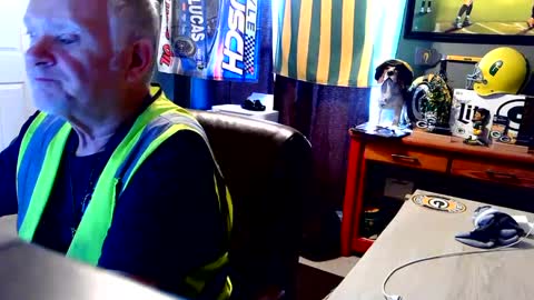 Snapshot of midwestdad09 chatting on 09.10.25 midwestdad09 online show from 09.10.25