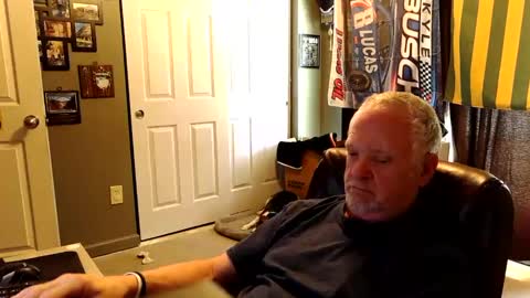 Snapshot of midwestdad09 chatting on 09.20.25 midwestdad09 online show from 09.20.25