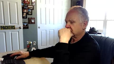 Snapshot of midwestdad09 chatting on 03.24.26 midwestdad09 online show from 03.24.26