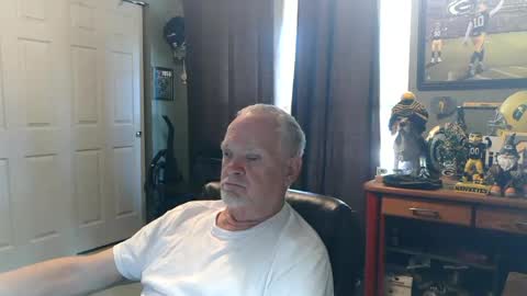 Snapshot of midwestdad09 chatting on 06.29.26 midwestdad09 online show from 06.29.26