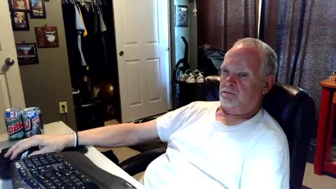 Snapshot of midwestdad09 chatting on 07.02.26 midwestdad09 online show from 07.02.26