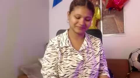 Snapshot of miel_alisha chatting on 06.24.26 miel online show from 06.24.26