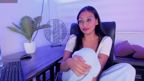 Snapshot of miel_ambar chatting on 06.23.26 miel_ambar online show from 06.23.26